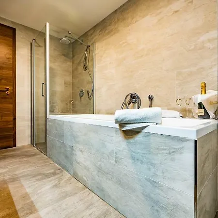 Apartment Adelka *
